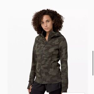 Size 4.  Lululemon Scuba Incognito Camo Multi-Grey Zip-Up Hoodie.
